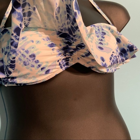 Victoria’s  Secret halter bikini top‎ - Picture 3 of 6